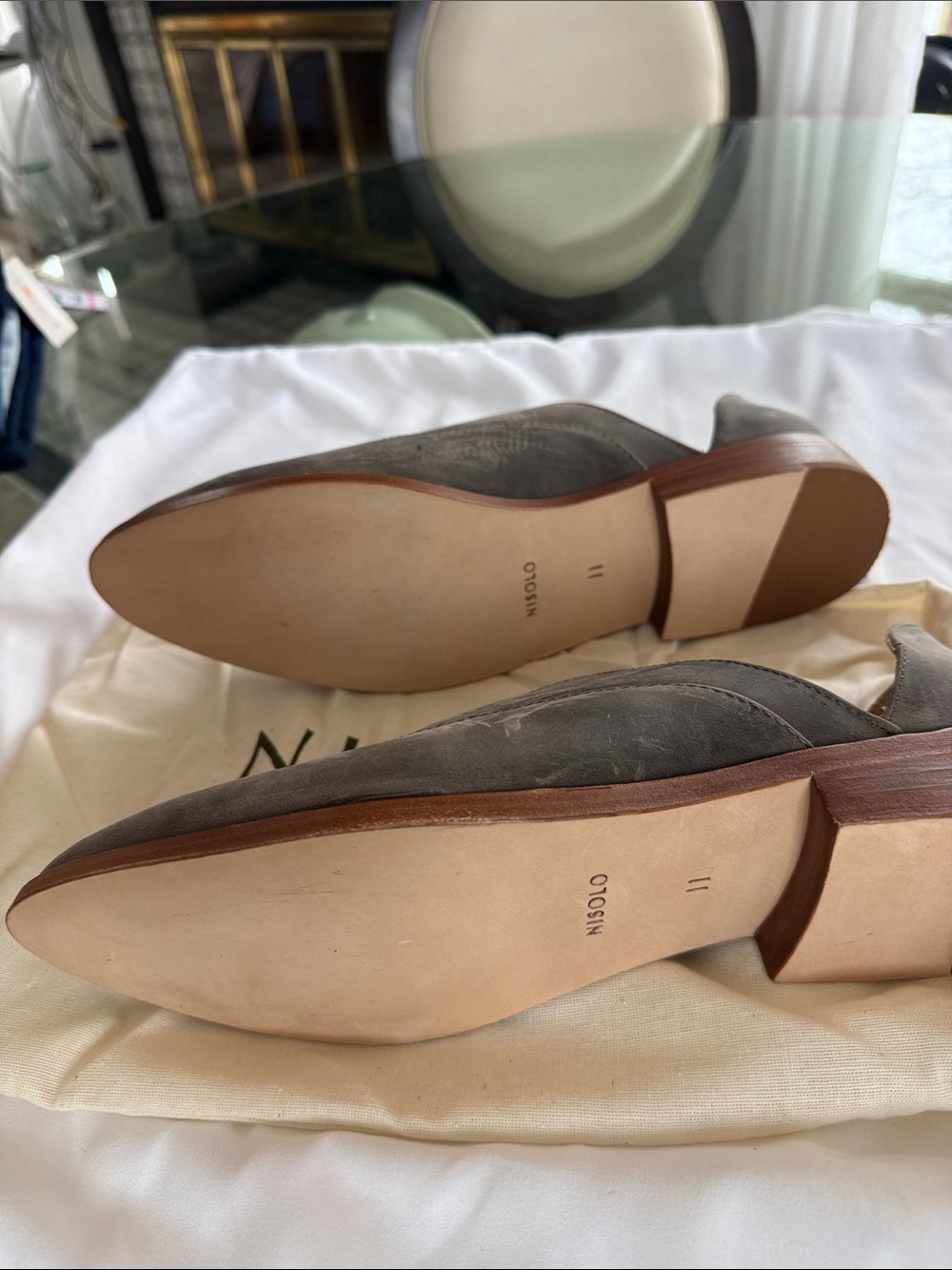 Nisolo Womans Emma d’ Orsay Charcoal Gray Leather Slip-On Loafers - Picture 3 of 4